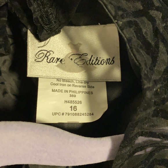 Black velvet girls party dress - Picture 4 of 6